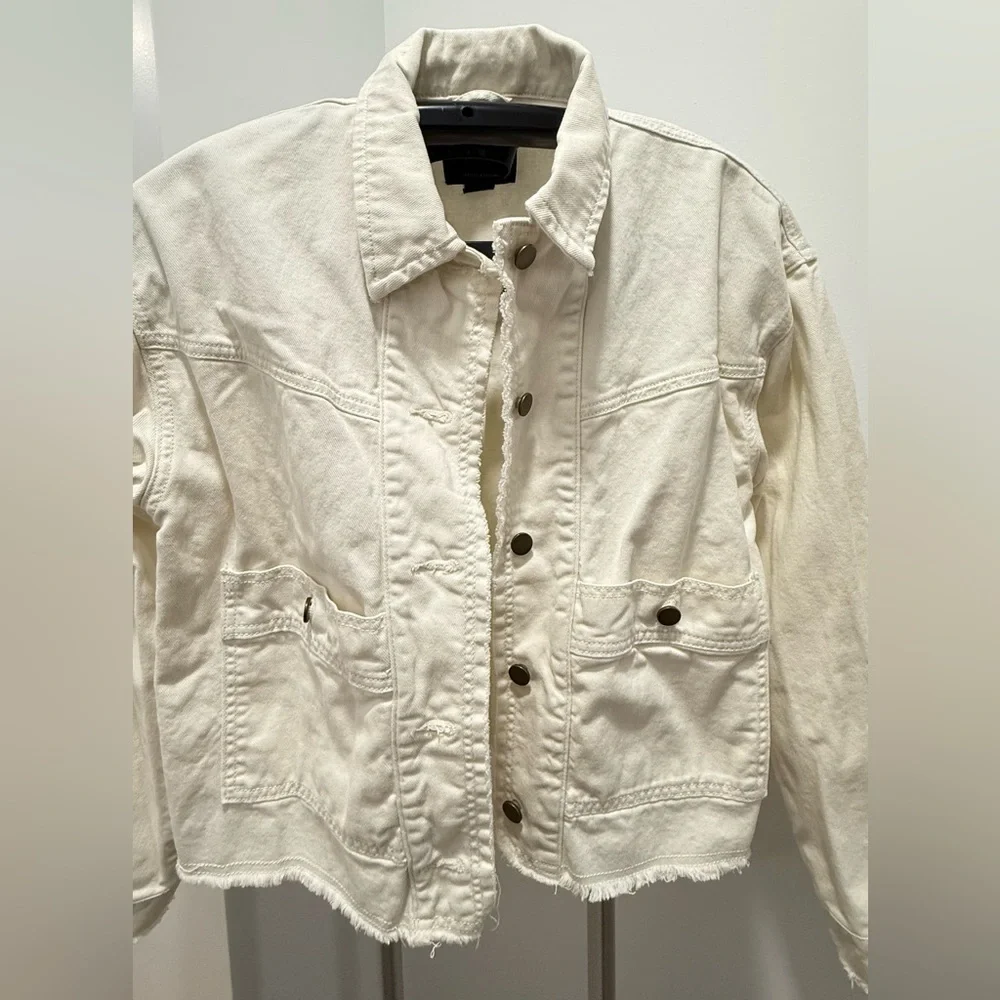 Sanctuary Cropped Denim Ivory Jacket Size S – Like New - Picture 2 of 4